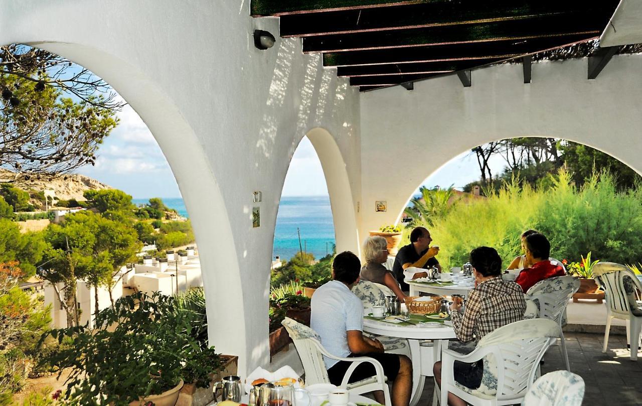 Hostal Los Pinos Cala de Sant Vicenc Eksteriør billede