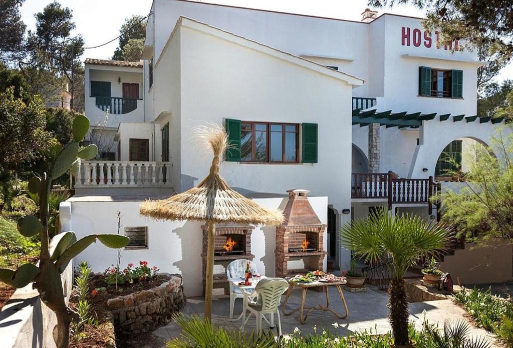 Hostal Los Pinos Cala de Sant Vicenc Eksteriør billede