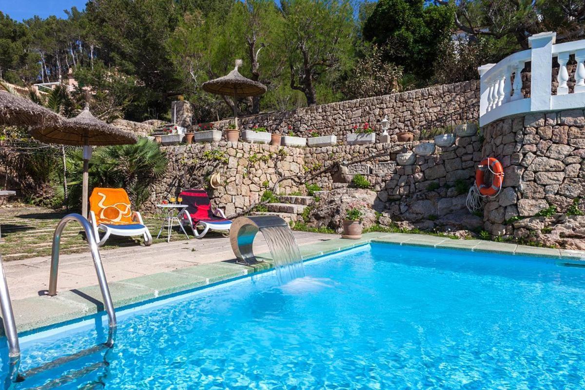 Hostal Los Pinos Cala de Sant Vicenc Eksteriør billede